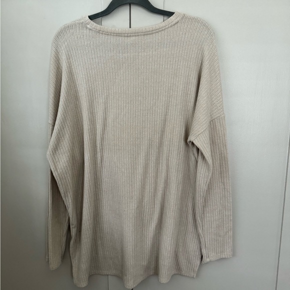 Time and Tru long sleeve sweater size large - Picture 3 of 3